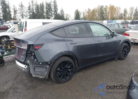 2023 Tesla Model Y Awd/Long Range Dual Motor All-Wheel Drive из США, поврежденный, VIN 7SAYGAEE5PF760464